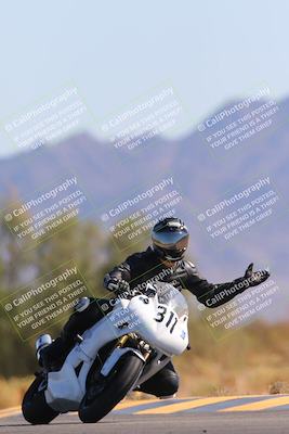 media/Oct-20-2024-CVMA (Sun) [[d4a3dff211]]/Race 9-Formulw LW Twins SHOOTOUT/